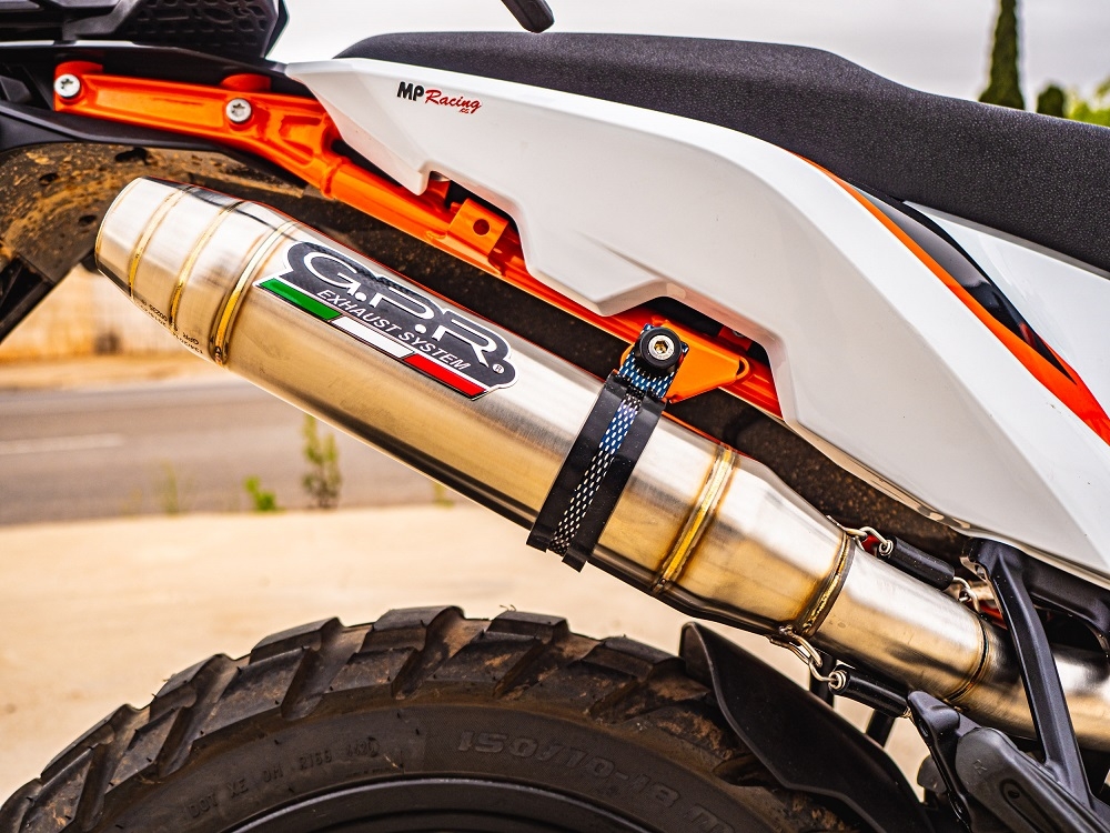 Escape compatível com Ktm Adventure 890 2025-2026, Deeptone Inox, Sistema racing Silencioso com tubo de ligação 