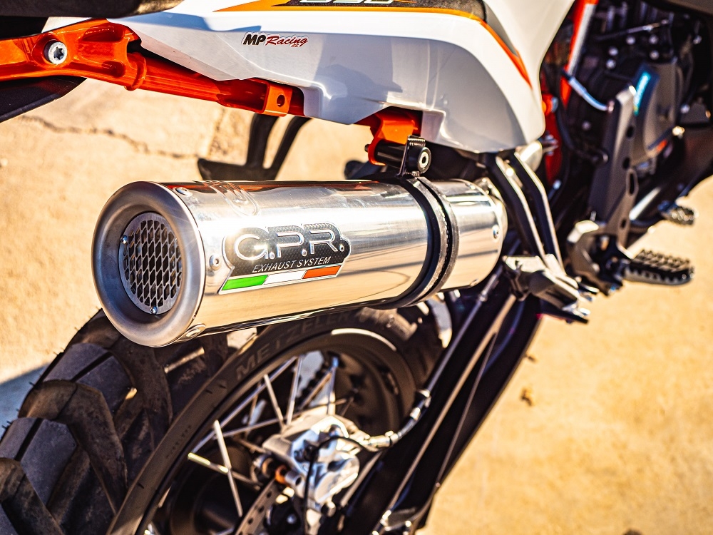 Escape compatível com Husqvarna Norden 901 2022-2024, M3 Inox , Escape legal, homologado, silenciador com db killer removível e tubo de ligação específico 