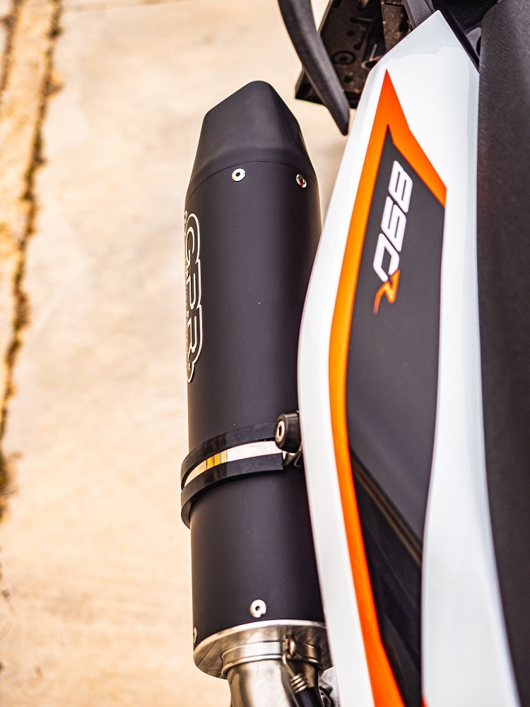 Escape compatível com Ktm Duke 890 2021-2024, Furore Nero, Sistema racing Silencioso com tubo de ligação 