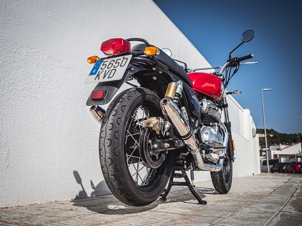 Escape compatível com Royal Enfield Interceptor 650 2021-2025, Deeptone Inox, Escape duplo, não legal para os países membros da UE, incluindo db killers removíveis e tubos de ligação 