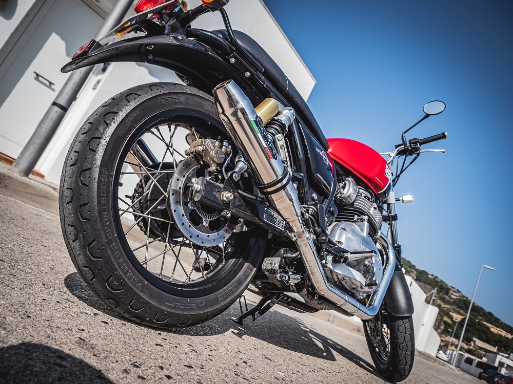 Escape compatível com Royal Enfield Interceptor 650 2021-2025, Deeptone Inox, Escape duplo, não legal para os países membros da UE, incluindo db killers removíveis e tubos de ligação 