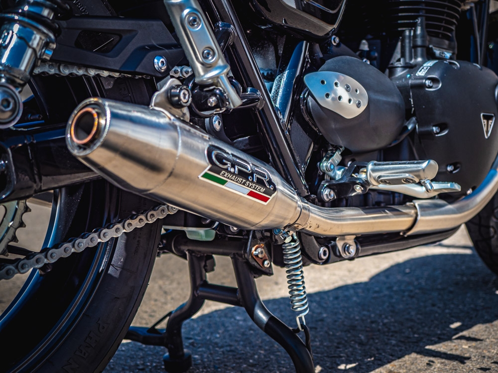 Escape compatível com Triumph Street Twin 900 2015-2019, Deeptone Inox, Par de silenciosos de escape homologadas, com db killer removível e tubos de ligação específicos 