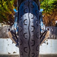 Escape compatível com Triumph Street Twin 900 2020-2021, Vintacone, Par de silenciosos de escape homologadas, com db killer removível e tubos de ligação específicos 
