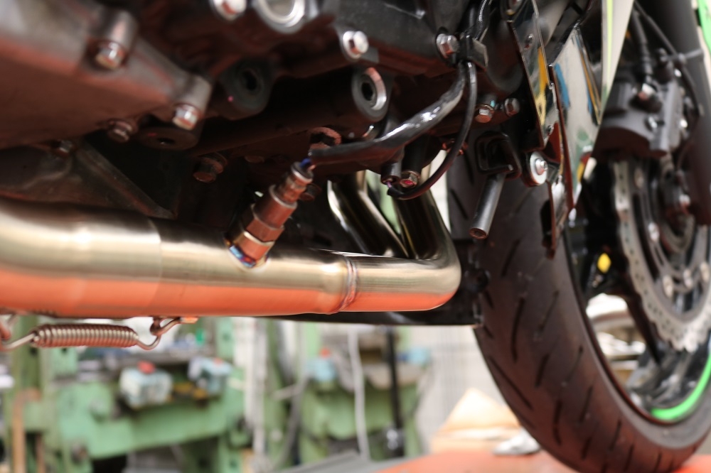 Escape compatível com Kawasaki Z 500 2023-2025, Decatalizzatore, Sistema racing Sistema de tubo para eliminar o catalisador 