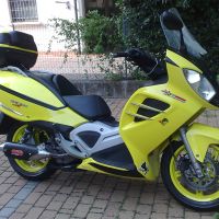 Escape compatível com Malaguti Spidermax 500 GT 2004-2011, Power Bomb, Escape legal, homologado, silenciador com db killer removível e tubo de ligação específico 