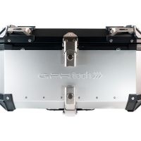 GPR TECH TOP CASE ALPI-TECH 55 LT. PRATA Top Case Alpi-Tech em alumínio, cor prata com placa universal incluída Capacidade Litros 55