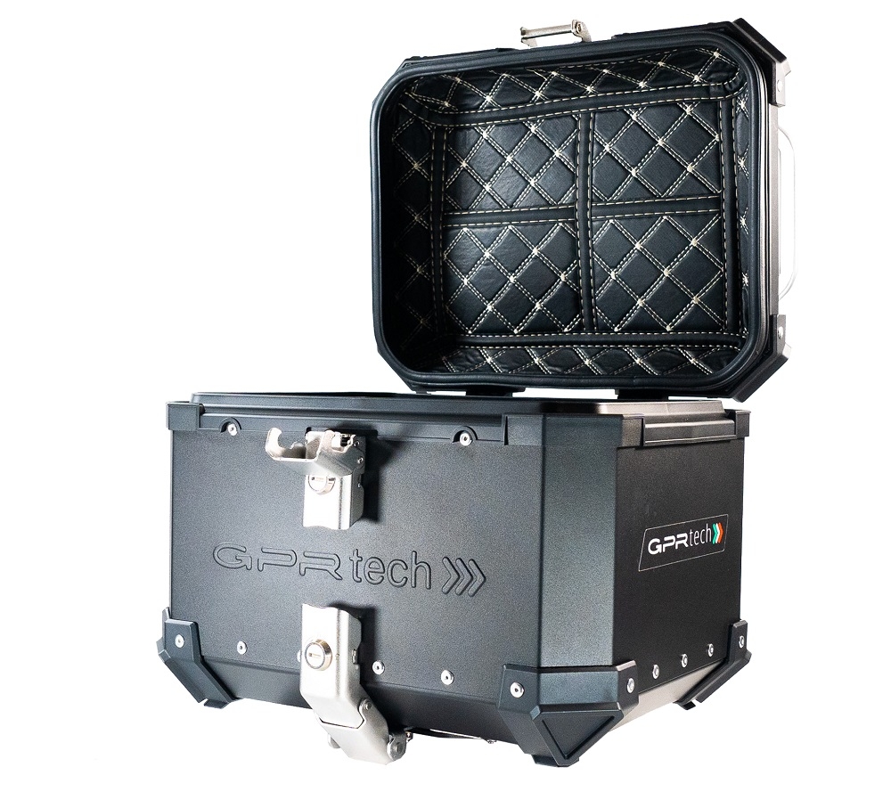GPR TECH TOP CASE ALPI-TECH 26 LT. PRETO Top Case Alpi-Tech em alumínio, cor preta com placa universal incluída Capacidade Litros 26