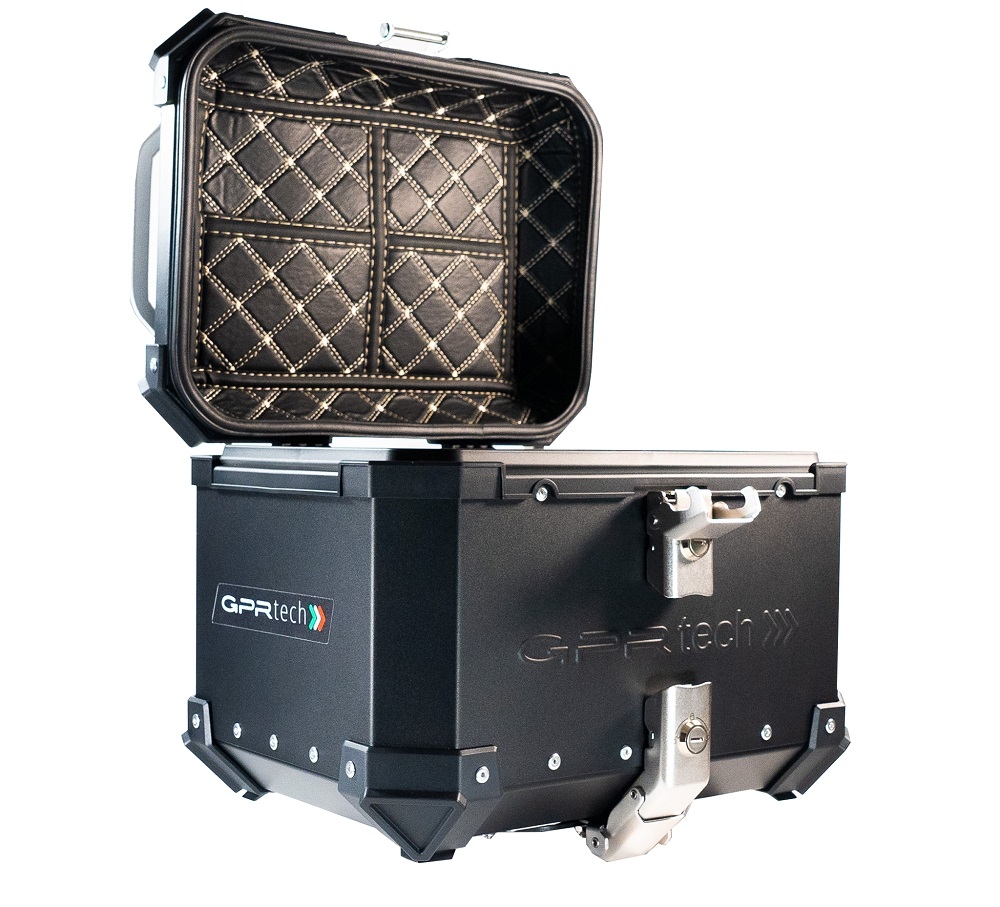 GPR TECH TOP CASE ALPI-TECH 26 LT. PRETO Top Case Alpi-Tech em alumínio, cor preta com placa universal incluída Capacidade Litros 26