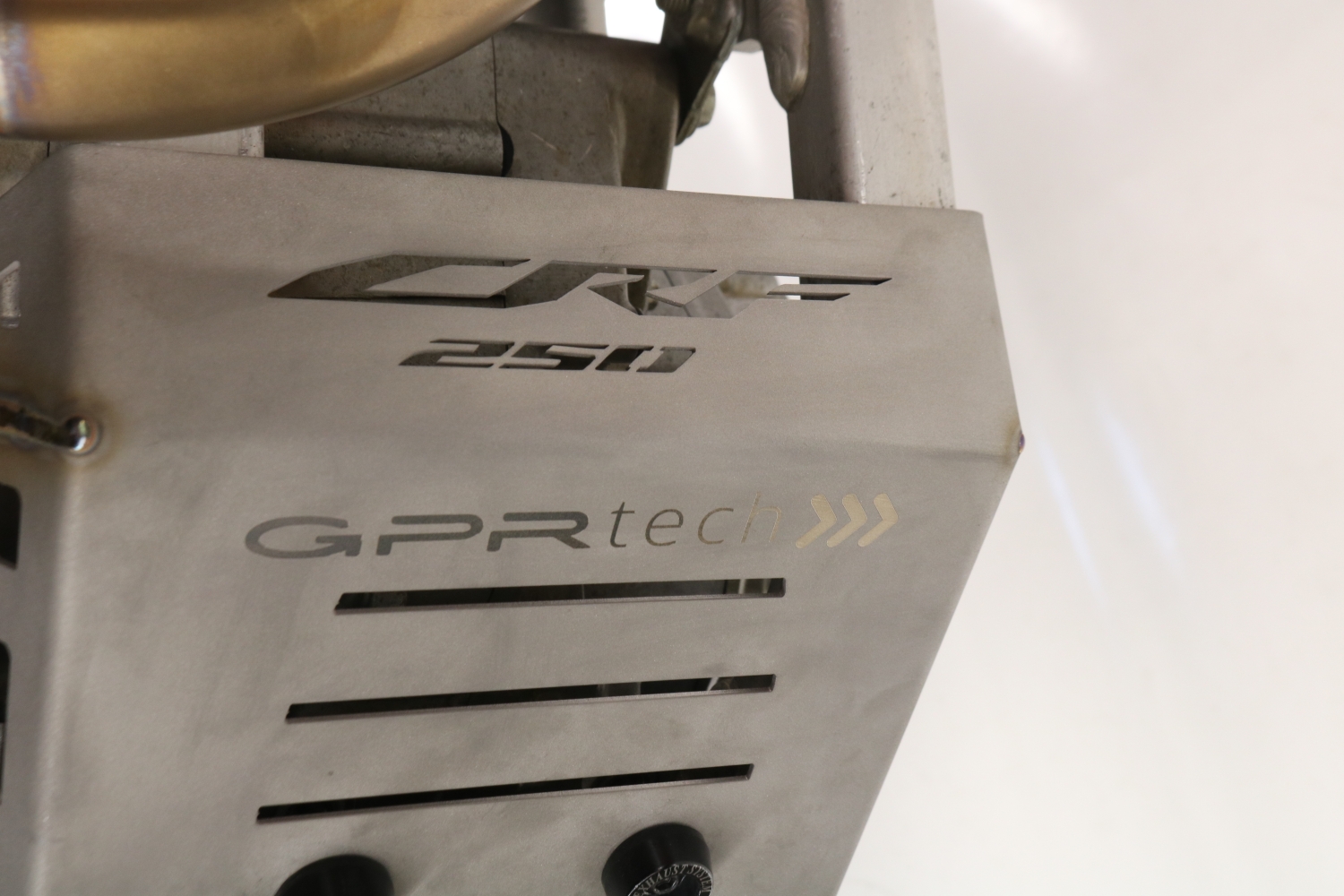 GPR TECH compatível com Benelli Trk 502 X 2017/2020 e4 Placa antiderrapante de titânio 