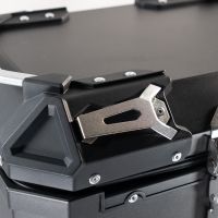 GPR TECH TOP CASE ALPI-TECH 35 LT. PRETO Top Case Alpi-Tech em alumínio,  encosto macio incluído, cor preta com placa universal incluída Capacidade Litros 35