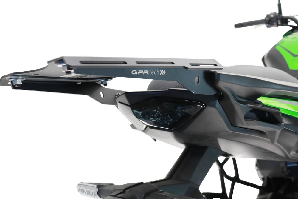 GPR TECH compatível com Kawasaki Versys 650 2023/2024 e5 plus Top Case Alpi-Tech em alumínio, cor preta com placa específica incluída Capacidade Litros 45