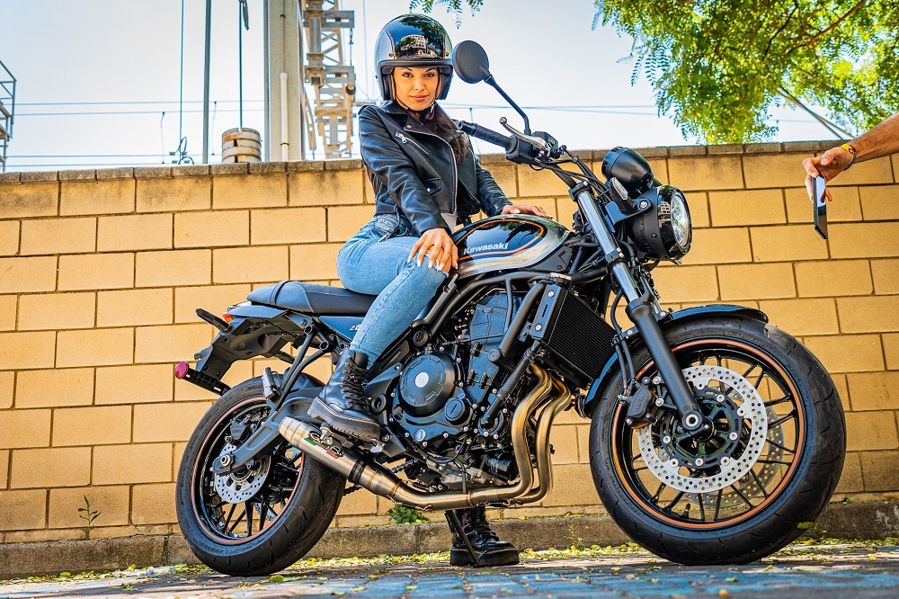 Escape compatível com Kawasaki Z 650 RS 2021-2023, Deeptone Inox, Escape completo, não legal para países da UE, com db killer removível 