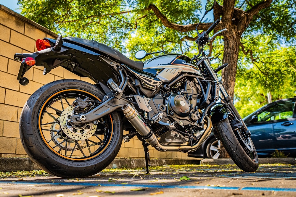 Escape compatível com Kawasaki Z 650 RS 2021-2023, Deeptone Inox, Escape completo, não legal para países da UE, com db killer removível 