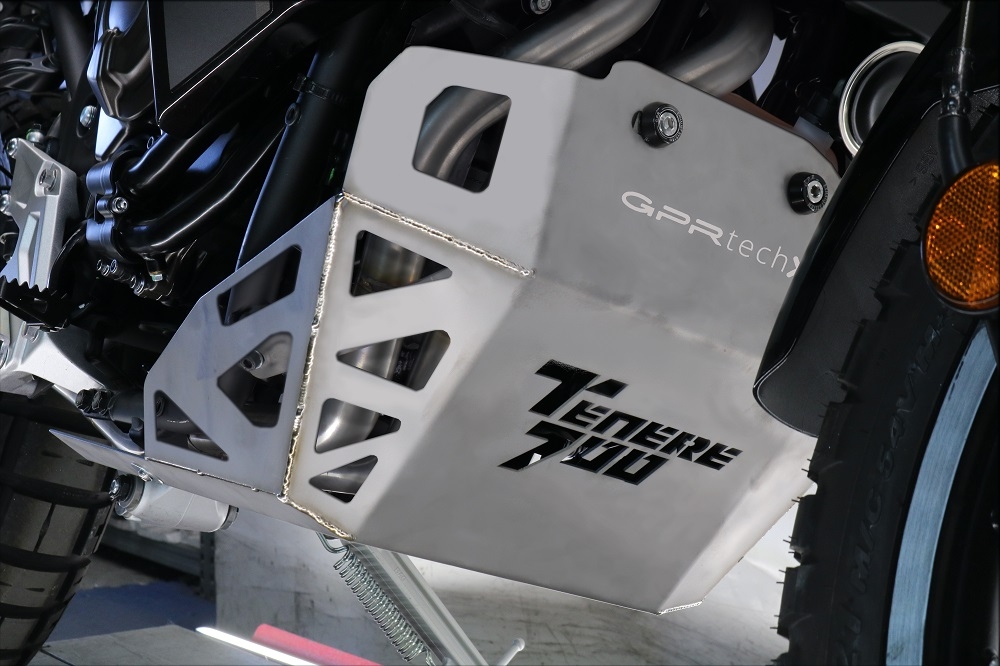 Escape compatível com Yamaha Tenere 700 2019-2020, Decatalizzatore + Paracoppa Titanio, Sistema racing Sistema de tubo para eliminar o catalisador, mais chapa antiderrapante de titânio do motor 
