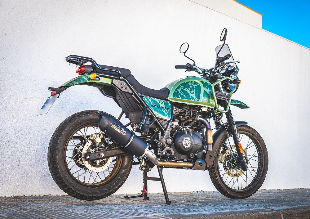 Escape compatível com Royal Enfield Himalayan 410 2021-2024, Furore Nero, Sistema racing Silencioso com tubo de ligação 
