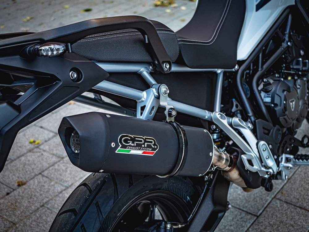 Escape compatível com Triumph Tiger 850 2020-2024, Furore Evo4 Nero, Escape legal, homologado, silenciador com db killer removível e tubo de ligação específico 