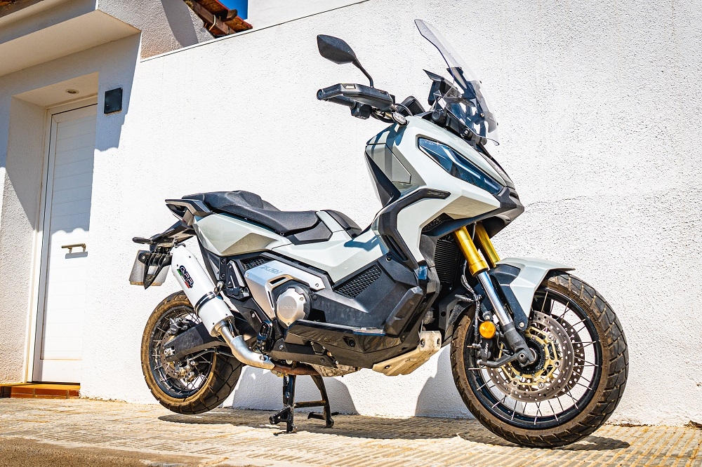 Escape compatível com Honda X-Adv 750 2016-2020, Albus Evo4, Escape legal, homologado, silenciador com db killer removível e tubo de ligação específico 
