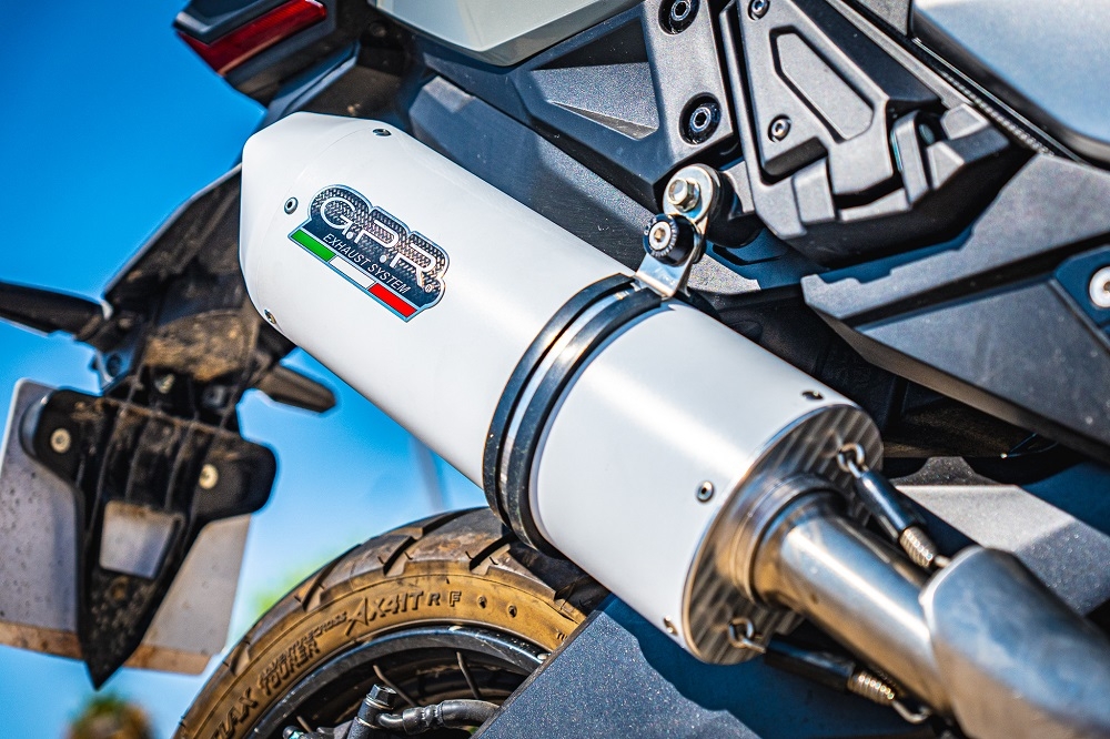 Escape compatível com Honda X-Adv 750 2016-2020, Albus Evo4, Escape legal, homologado, silenciador com db killer removível e tubo de ligação específico 