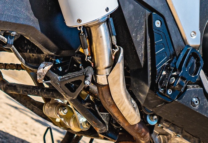 Escape compatível com Honda X-Adv 750 2016-2020, Albus Evo4, Escape legal, homologado, silenciador com db killer removível e tubo de ligação específico 