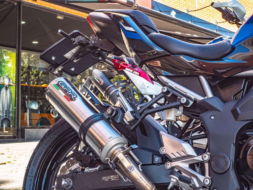 Escape compatível com Kawasaki Z 125 2019-2020, M3 Inox , Sistema racing Silencioso com tubo de ligação 