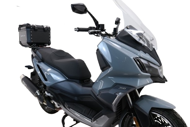 Top case maletas GPR TECH compatível com Bmw G 310 Gs 2017/2021 e4 Top Case Alpi-Tech em alumínio, cor preta com placa específica incluída Capacidade Litros 26