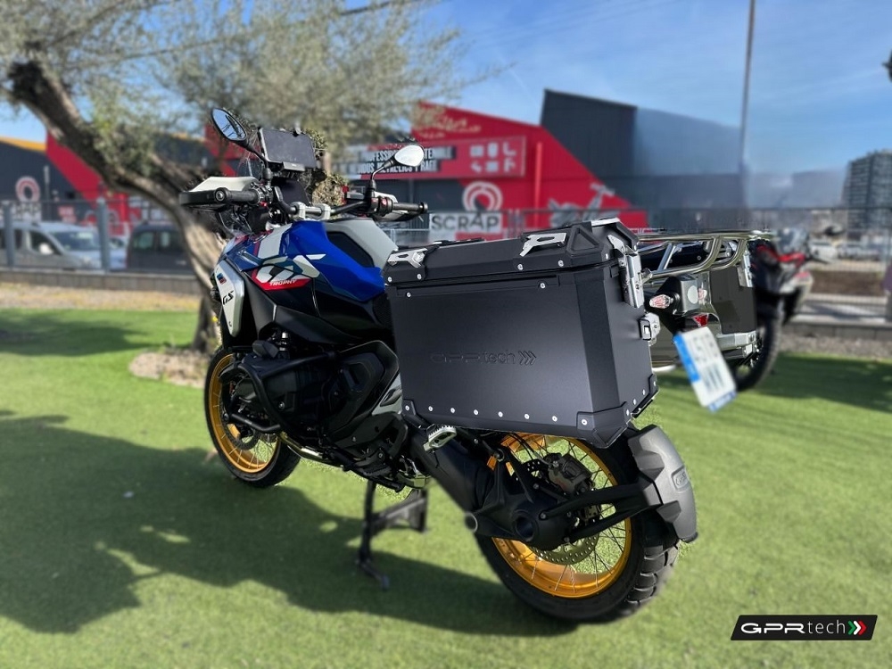 GPR TECH compatível com  BMW R 1300 GS Adventure 2023/2025 Par de malas laterais em alumínio cor preta com porta-bagagem específico Capacidade 38 LT. + 38 LT.