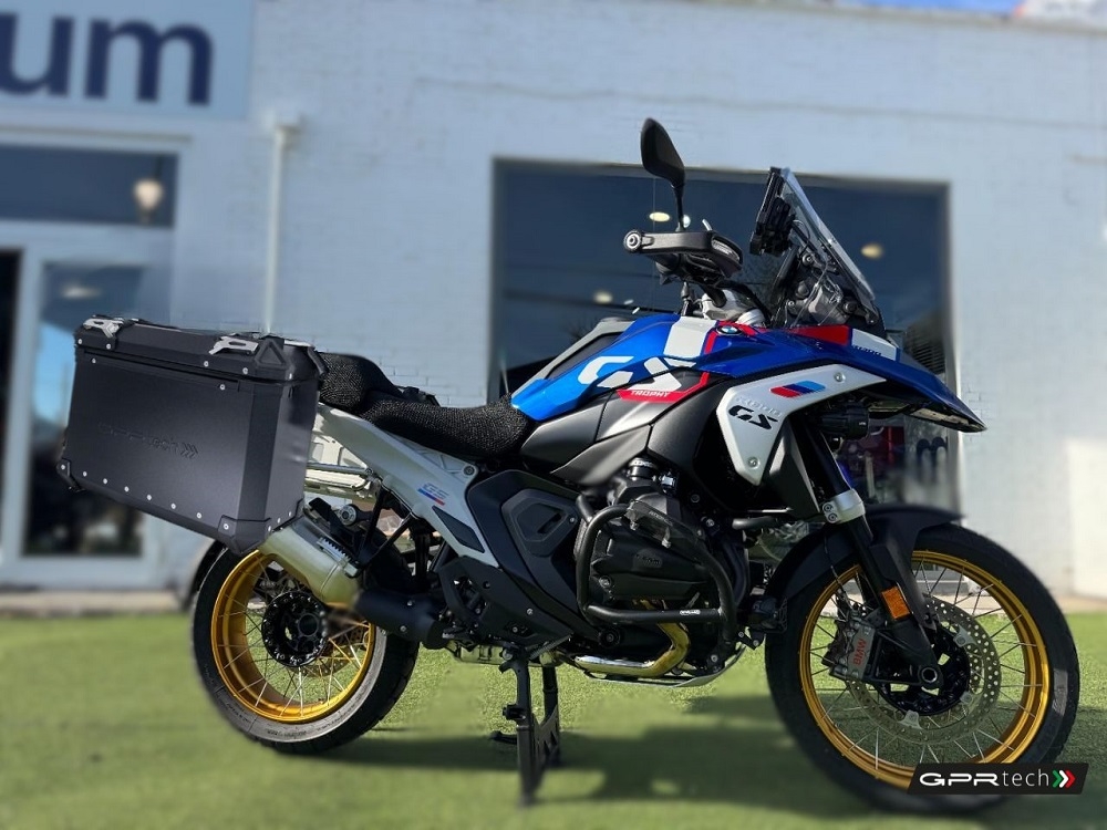 GPR TECH compatível com  BMW R 1300 GS Adventure 2023/2025 Par de malas laterais em alumínio cor preta com porta-bagagem específico Capacidade 38 LT. + 38 LT.
