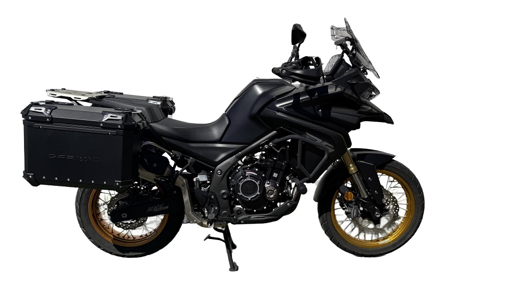 GPR TECH compatível com  Voge 525DSX 2023/2025 e5 Par de malas laterais em alumínio com o lado direito contornado, cor preta com porta-bagagem específico Capacidade 38 LT. + 32 LT.