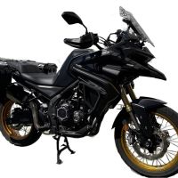 GPR TECH compatível com  Voge 525DSX 2023/2025 e5 Par de malas laterais em alumínio com o lado direito contornado, cor preta com porta-bagagem específico Capacidade 38 LT. + 32 LT.