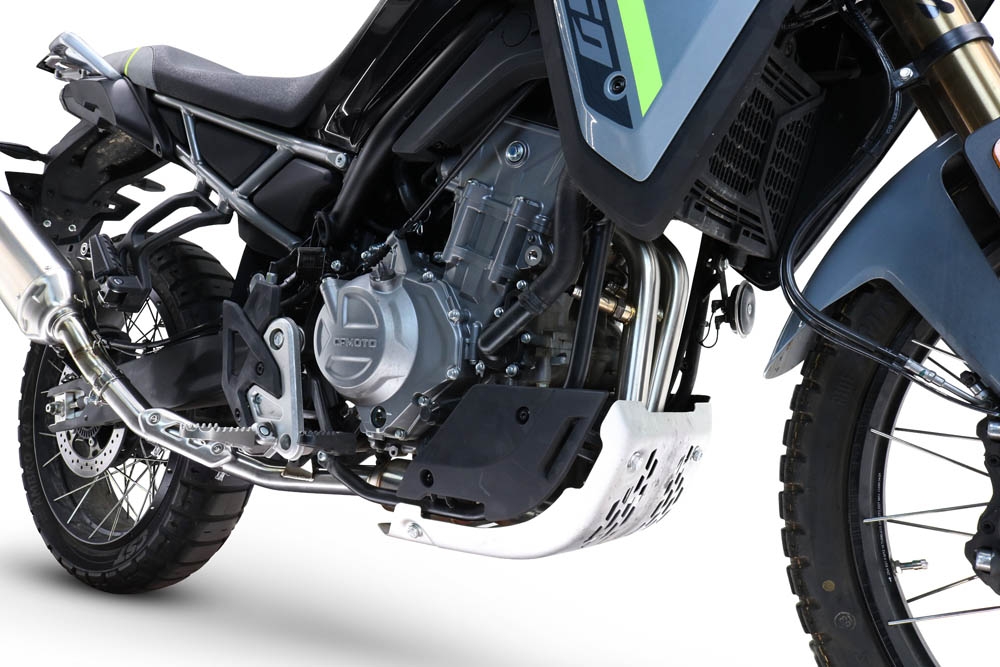 GPR escape compatível com  Cf Moto 450 MT 2024-2024, Decatalizzatore, Sistema racing Sistema de tubo para eliminar o catalisador 