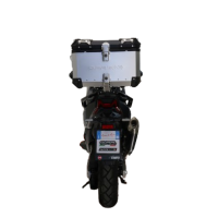 Top case maletas GPR TECH compatível com Bmw G 310 Gs 2017/2021 e4 Top Case Alpi-Tech em alumínio, cor prata com placa específica incluída Capacidade Litros 45