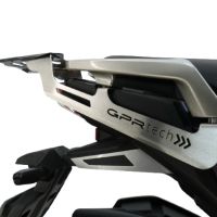 Porta-malas GPR TECH compatível com Sym ADX 125 2024/2026 e5 Plus Rack traseiro específico Top Case ALPITECH 35 - 45 - 55 LT Rack traseiro específico, aço inox com 4 pontos de ancoragem